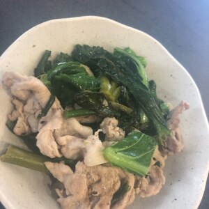 直売所で見つけたらキャベツの菜花と豚肉の炒め物